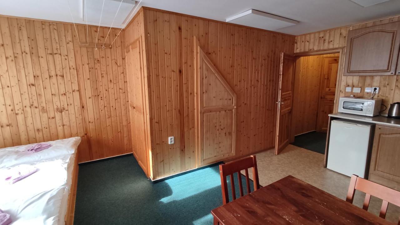 Penzion Apartmany Aninka Mariánská Dış mekan fotoğraf